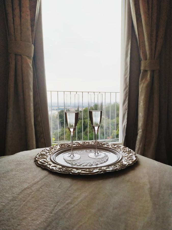 Antilia Bed & Breakfast Busca